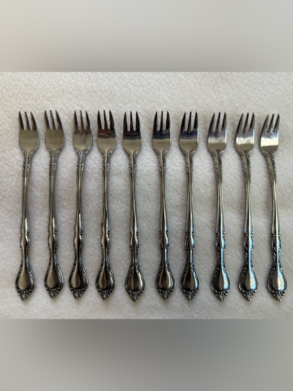 Supreme Cutlery Towle Manoir Stainless Steel Cocktail Forks - Set of 10